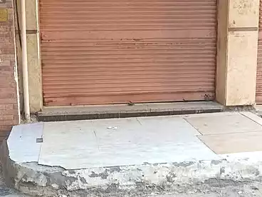 Shops For sale in Khalil Ballw St, El Bitash, 35 sqm