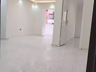 شقق للبيع في الهانوفيل، العجمي، 100 متر