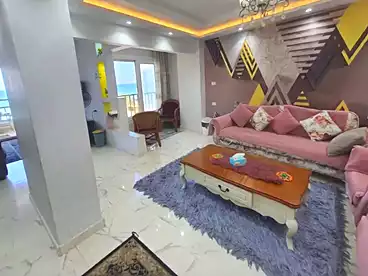 عقارات للإيجار في طريق الجيش، المندرة، 180 متر