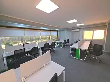 مقر إداري للإيجار في شارع اللاسلكي، المعادي الجديدة، 250 متر