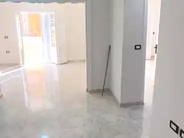 شقق للإيجار في كامب شيزار، الاسكندرية، 210 متر