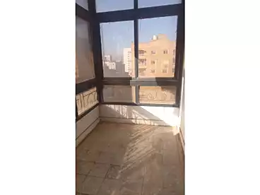 شقق للبيع في شارع البطراوي، المنطقة الأولى، 200 متر