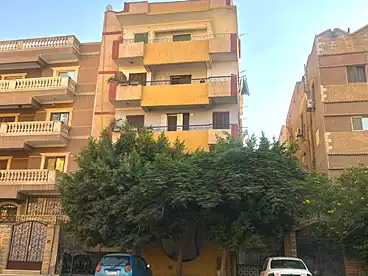 مباني للبيع في شارع 36، الحي الخامس، 288 متر