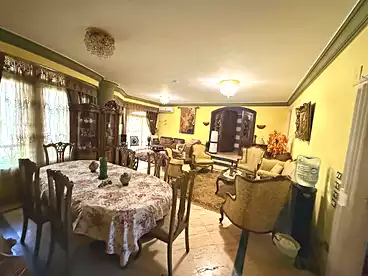 Apartments For sale in Omar Ibn Abd El-Aziz St., First Neighborhood, 210 sqm