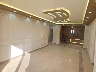 شقق للبيع في الحي الرابع، العبور، 170 متر