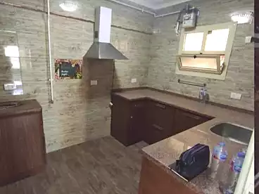 شقق للإيجار في محرم بك، الاسكندرية، 130 متر
