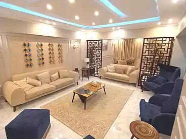 عقارات للبيع في كورنيش النيل، العجوزة، 160 متر