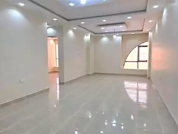 Administrative For rent in Carrefour Main Street, Zahraa El Maadi, 125 sqm