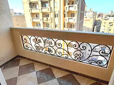 شقق للبيع في شارع خليل حماده، سيدي بشر بحري، 120 متر