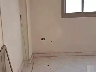 Apartments For sale in Ibrahim Abd El Razik St, Ain Shams El Sharkia, 80 sqm