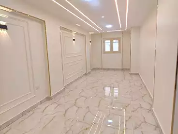 شقق للبيع في شارع خليل حماده، سيدي بشر بحري، 125 متر