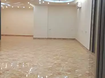 محلات للبيع في شارع جوزيف تيتو، النزهة، 90 متر
