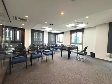 Administrative For rent in Southern 90th St., 90th Street, 550 sqm
