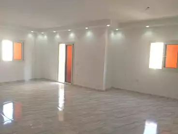 in El Andalus El Motamayez, El Andalus, 300 sqm
