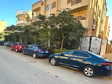 Residential For sale in El Shaikh Mohamed El-Geizawy St., Neighbourhood 9, 200 sqm