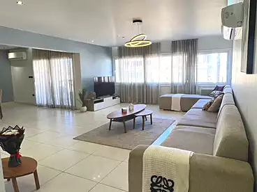 in Gameat El Dewal El Arbabeya St, El Mohandeseen, 200 sqm