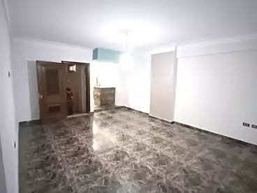 Corporate Branch For rent in Ganaklis, Alexandria, 120 sqm