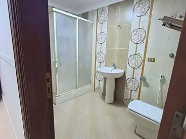 Apartments For sale in King Faisal St, Faisal, 250 sqm