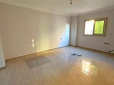 Properties For rent in Street 100, Tenth Neighborhood, 215 sqm