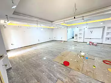 Apartments For sale in Street 21, Fifth Neighborhood, 300 sqm