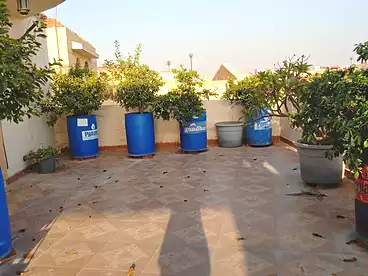 في شارع المشير أحمد اسماعيل، النرجس 5، 450 متر