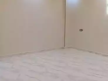 عقارات للإيجار في شارع 27، النزهة 2، 180 متر