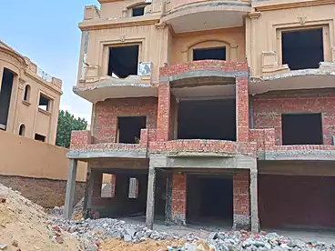 فيلا منفصلة للبيع في كمبوند كونكورد جاردنز - مينا جروب، كمبوند بالتجمع الخامس، 950 متر