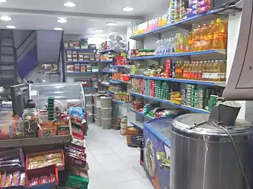 محلات للبيع في الحي الأول، العبور، 54 متر