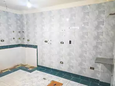 تجاري للبيع في محرم بك، الاسكندرية، 110 متر