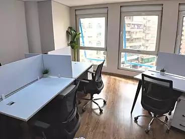 في شارع مصدق، الدقي، 20 متر