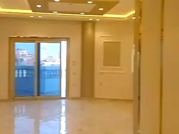 شقق للبيع في شارع احمد ماهر، مدينة المنصورة، 200 متر
