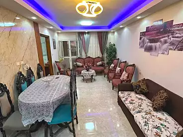 شقق للبيع في شارع الفيروز، عين شمس الشرقية، 100 متر