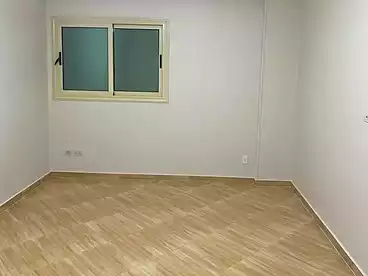 شقق للبيع في اللبيني، فيصل، 140 متر