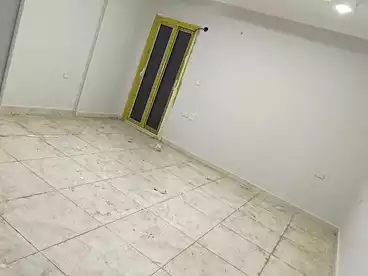 Administrative For rent in Heidar St., Helwan El Sharkeya, 200 sqm