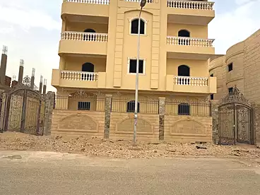 فيلا منفصلة للبيع في الحي الاول، مدينة سوهاج الجديدة، 625 متر