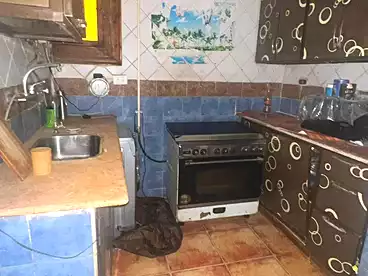 شقق للبيع في البيطاش، العجمي، 100 متر
