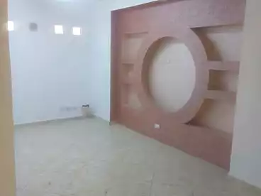 Apartments For sale in Ismael Kamel St., Helwan El Sharkeya, 165 sqm