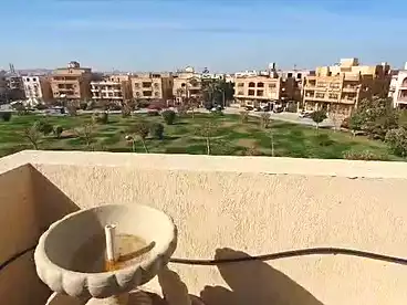 دور كامل للبيع في شارع حسان بن ثابت، جنوب الاكاديميه (د)، 350 متر