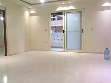 Apartments For sale in Gamal Abdel Nasser St., Miami, 125 sqm
