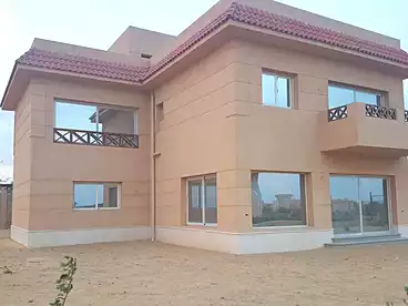فلل للبيع في كمبوند أيفر جرين - مودكو، كمبوندات في حدائق أكتوبر، 370 متر