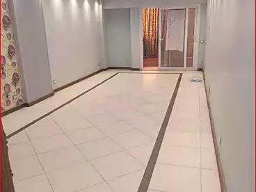Apartments For rent in El Saa'ah Sq, Victoria, 140 sqm