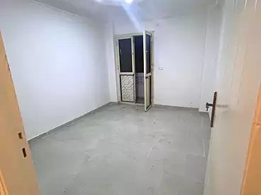 عقارات للبيع في شارع جودة، بحرى - الأنفوشى، 85 متر
