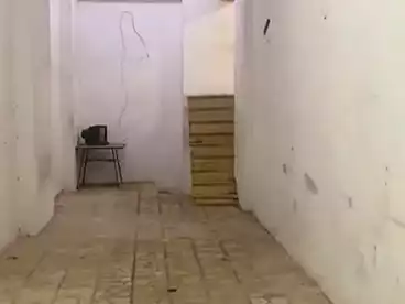 Commercial For sale in Street 45, El Asafra, 60 sqm