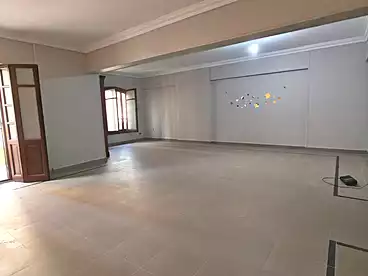 في شارع عباس العقاد، مدينة نصر، 220 متر