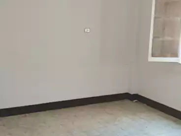 عقارات للبيع في شارع شبرا، الساحل، 90 متر