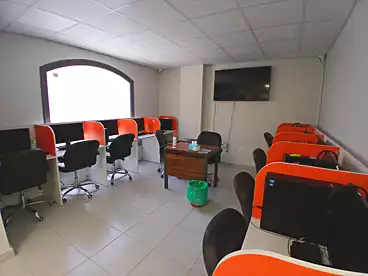 Offices For rent in El Lasilki St., New Maadi, 220 sqm