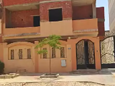 منزل / بيت للبيع في حي الكوثر - الحي الرابع، مدينة بدر، 209 متر