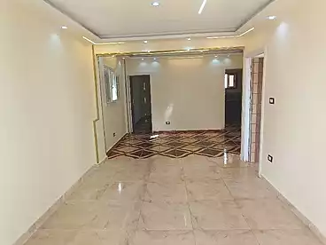 شقق للبيع في ميدان الساعة، فيكتوريا، 100 متر