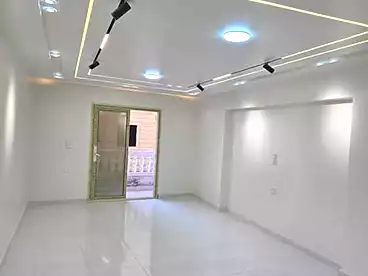 شقق للبيع في شارع المجزر الالي، اللبيني، 140 متر