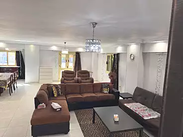 شقق للبيع في الحي السابع، الشيخ زايد، 195 متر